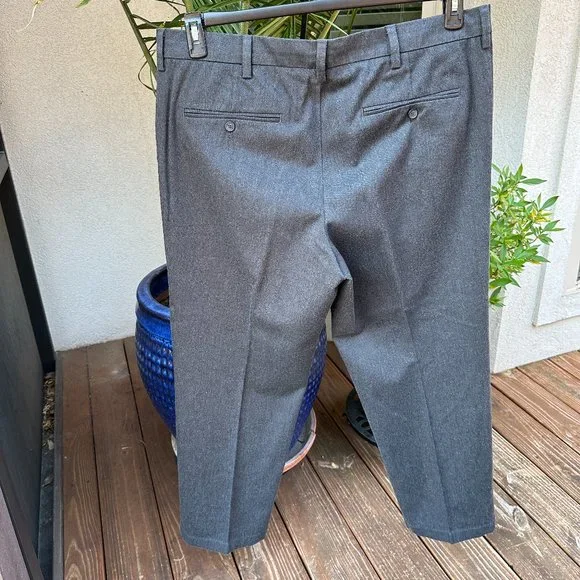 DOCKERS Comfort Waist Pleated Pants 40x30 - Picture 3 of 7